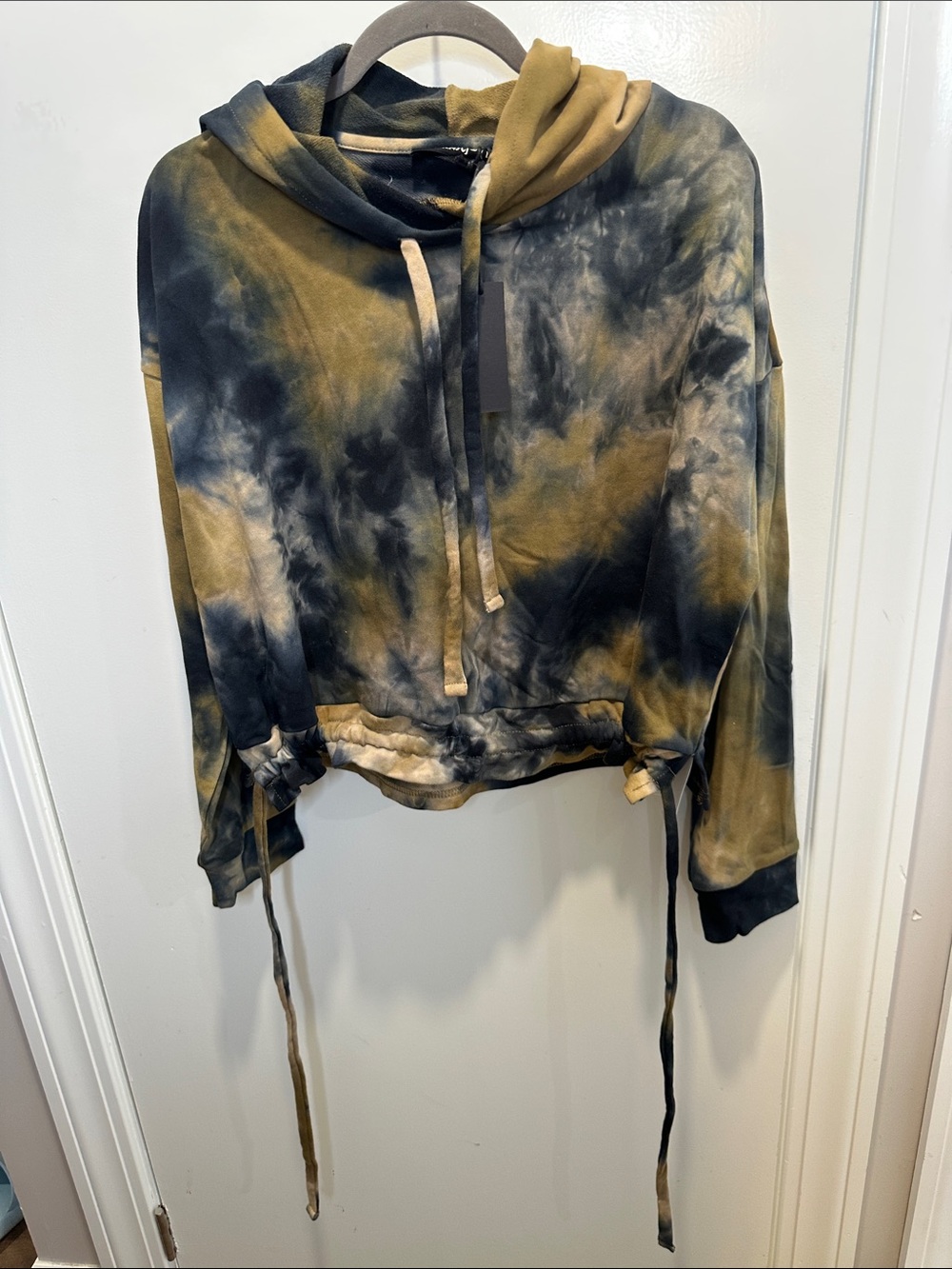Blank NYC Tie-Dye Drawstring Hoodie in Black & Olive (56)